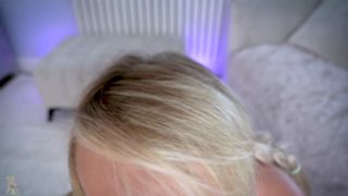 PeachySkye – Mommy Helps Her Boy Get Over His Ex Creampie