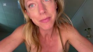 JodisLips – Mom Fulfilling My Spitting Fantasies Taboo Spit Play
