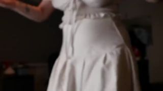 ThatTrixieGirl – Mother Obliviously Cleans 2